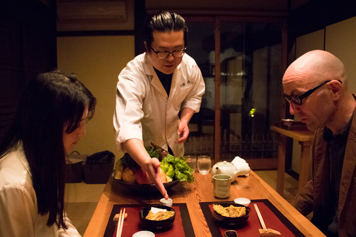 Chef introduces the dishes