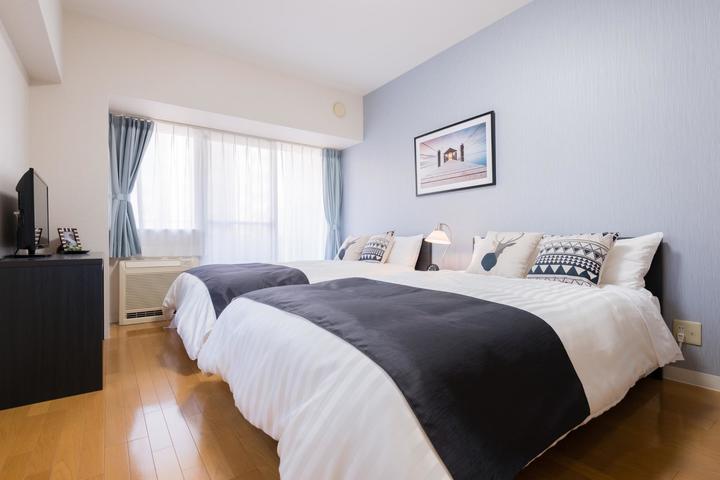  Bedroom with white and black tone