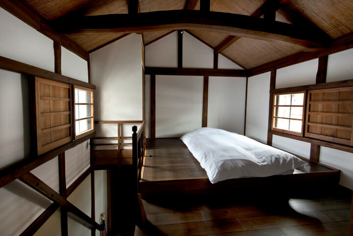 The bedroom of Kura