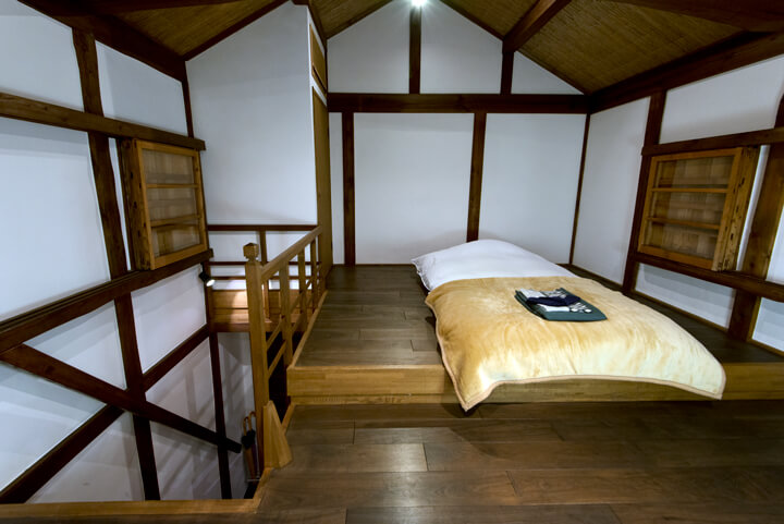 The bedroom of Kura