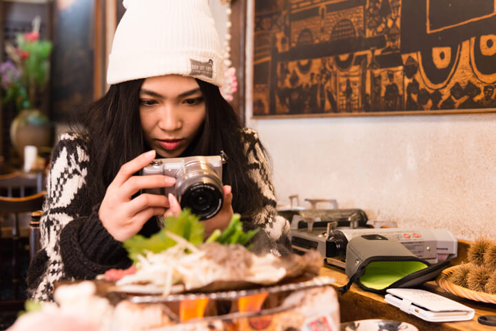 Taking a picture of Hida beef